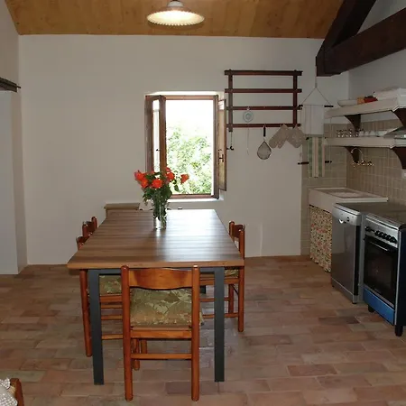Quaint Farmhouse In Barchi With Garden, Bbq, Fireplace SantʼIppolito