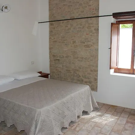 Quaint Farmhouse In Barchi With Garden, Bbq, Fireplace Hébergement de vacances *