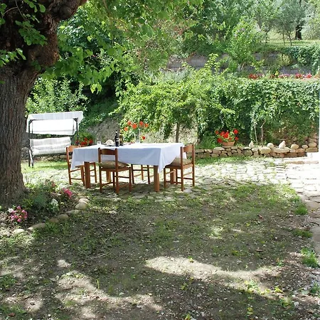 Quaint Farmhouse In Barchi With Garden, Bbq, Fireplace Hébergement de vacances *