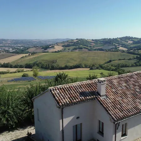 Quaint Farmhouse In Barchi With Garden, Bbq, Fireplace Hébergement de vacances *